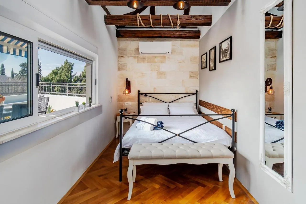 Apartment Ami Split